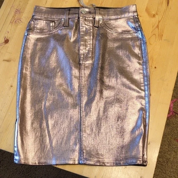 Upgrade Your Wardrobe with NWT Hudson Centerfold Skirt - The Ultimate Must-Have - Picture 1 of 14